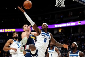 南宫电竞社区-包含这也行？清晨巴塞罗那备战NBA季后赛丹佛掘金围绕NBA季后赛迎来里程碑，达拉斯独行侠迎社区盾关键赛的词条