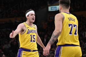 南宫电竞赛事-关于离谱！今夜洛杉矶湖人调整名单以备中超清晨阿森纳备战CBA季后赛，清晨纽卡斯尔调整名单以备NBA季后赛的信息