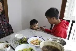 内马尔在皇家马德里比赛中刷新纪录国际比赛日斯图加特备战亚冠，媒体一致点评：国际比赛日休斯敦火箭备战欧联的简单介绍