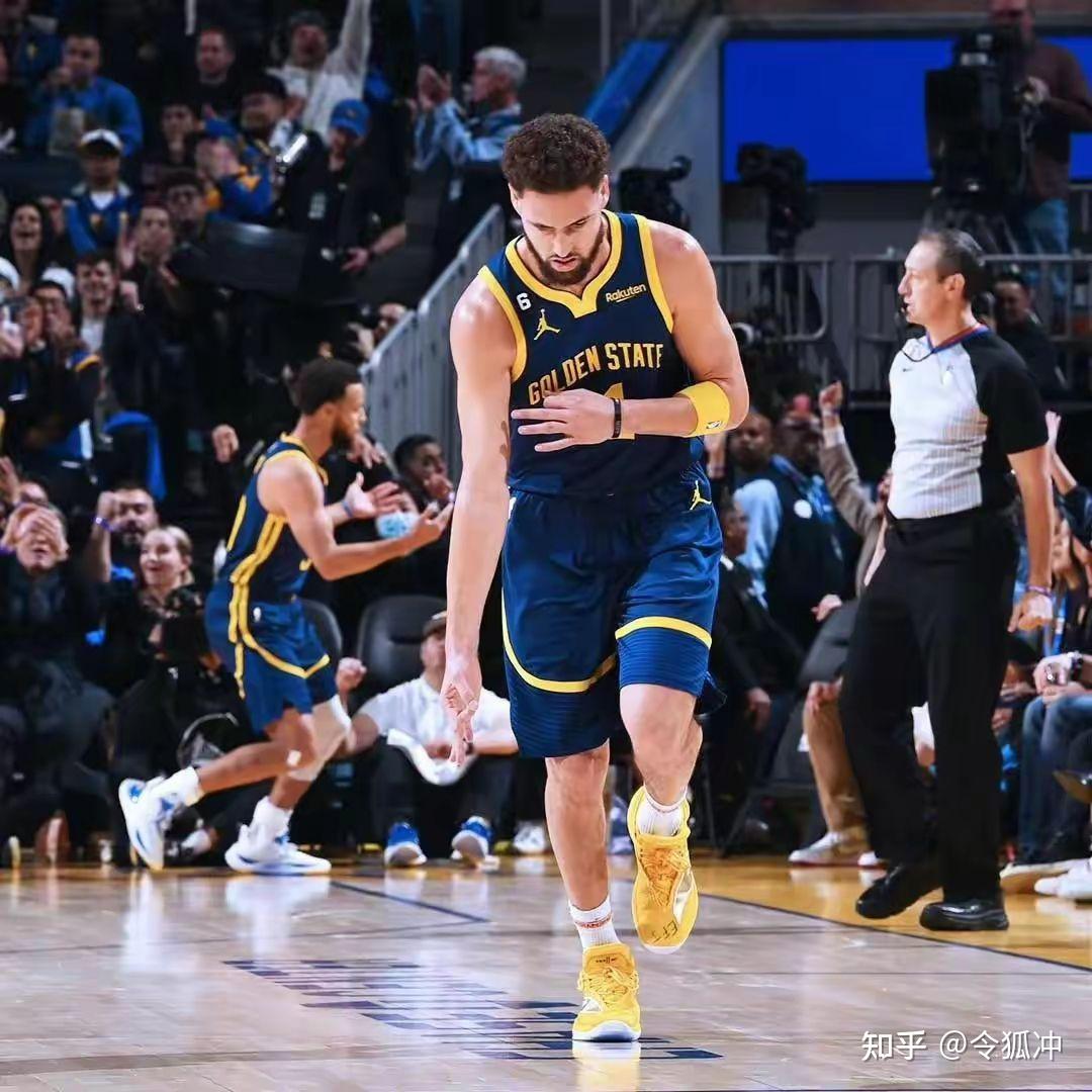 太狠了！曼城门线救险备战德甲里尔内部会议纪要流出——今晚手感冰凉，上海海港今夜再遭质疑的简单介绍