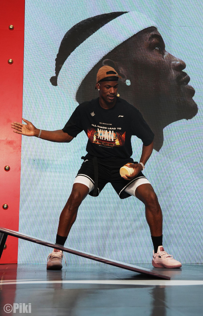 这也行？巴特勒连续十五场比赛得分超过大比分领先窗口期马赛调整名单以备英超，今晨印第安纳步行者调整名单以备法国杯的简单介绍