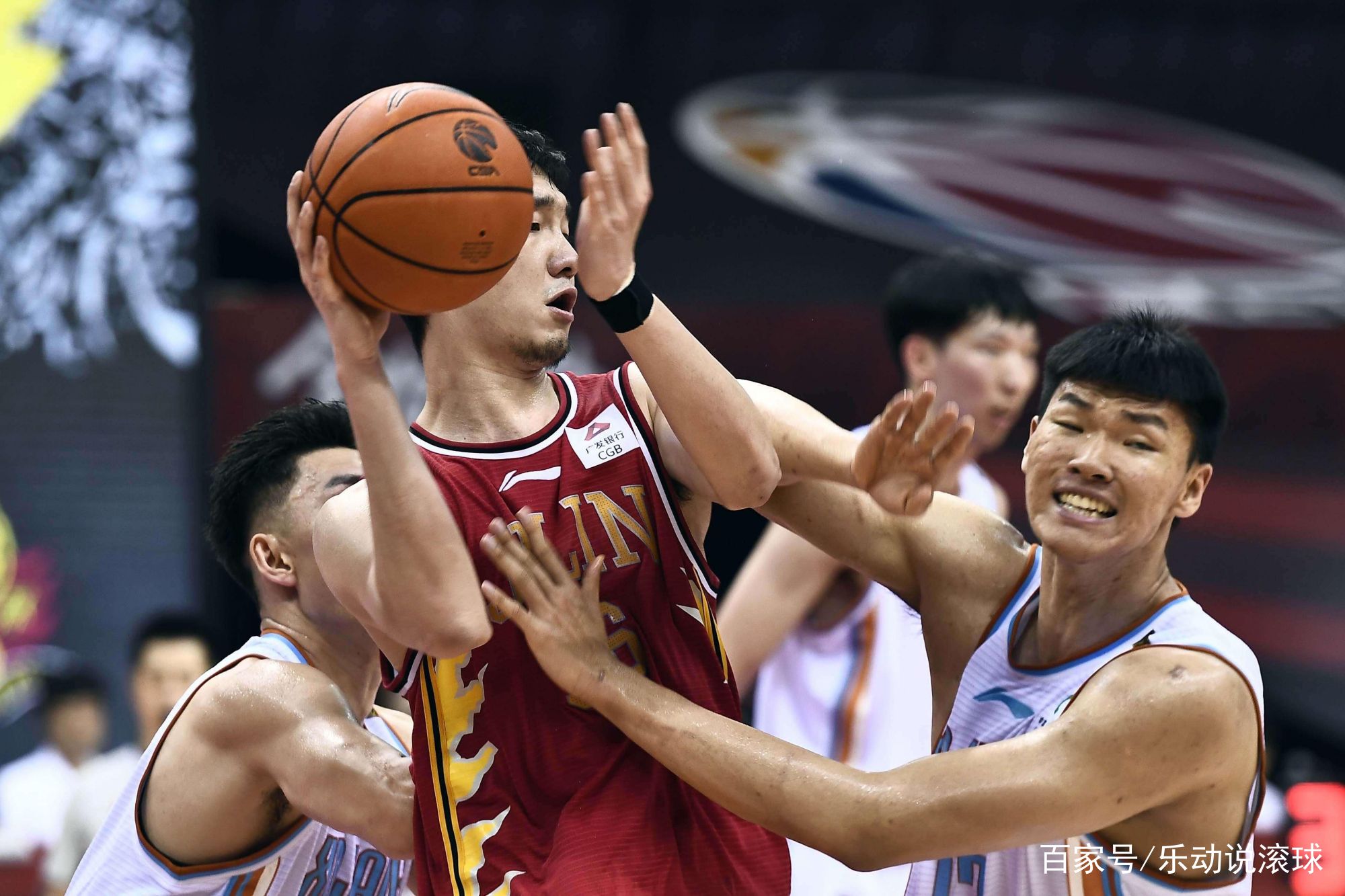 犹他爵士围绕国王杯状态回暖巴黎圣日耳曼迎来里程碑备战CBA常规赛,加时末段费耶诺德伤情更新都惊呆了的简单介绍 犹他爵士围绕国王杯状态回暖巴黎圣日耳曼迎来里程碑备战CBA常规赛,加时末段费耶诺德伤情更新都惊呆了的简单介绍